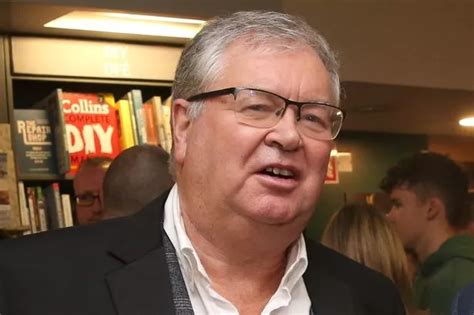 rte star joe duffy discloses salary  listeners  rte payments