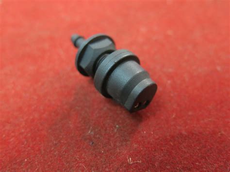 Citroen XM Windshield Washer Nozzle Buse De Lave Glace 96037332 Or