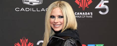 Avril Lavigne Announces Greatest Hits Tour 2024 With All Time Low Simple Plan And More