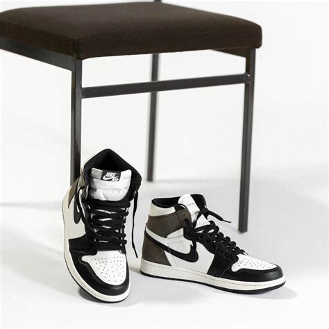 Air Jordan 1 Retro High Og Dark Mocha — Kick Game