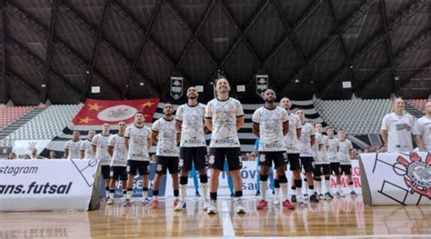 Futsal Do Corinthians Se Prepara Para Enfrentar Equipe Paranaense Em