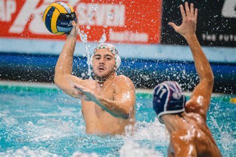 Champions Pro Recco Devastante Agganciato Il BarcelonetaWaterpolo