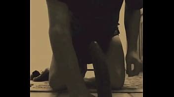 Bicuriosa Chupa Y Hace Garganta Profunda Con Un Consolador Negro Largo Por Primera Vez XVIDEOS