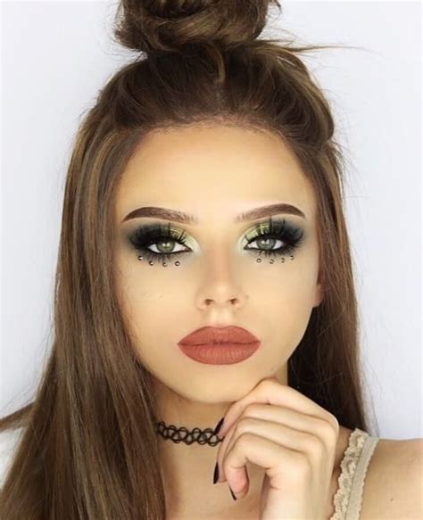 50 Bold Makeup Looks To Try Bold Makeup Bold Makeup Looks Makeup Looks