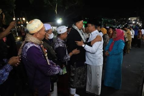 Jemaah Haji Asal Jombang Masih Tertinggal Di Tanah Suci Ini Penyebabnya