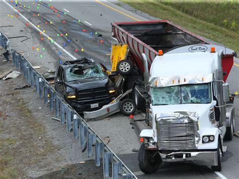 Opp Identify Two Victims In West End Highway 417 Crash Canadacom