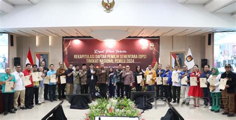 Rapat Pleno Terbuka DPS Pemilu 2024 205 Juta Pemilih Batas Aceh