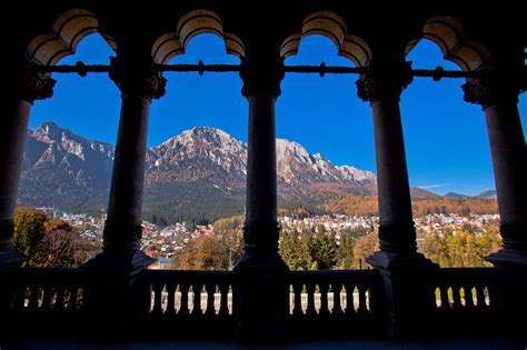 Unul dintre cele mai impresionante castele din România