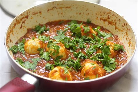 Egg Curry Recipe, How to make Egg Curry - Fas Kitchen