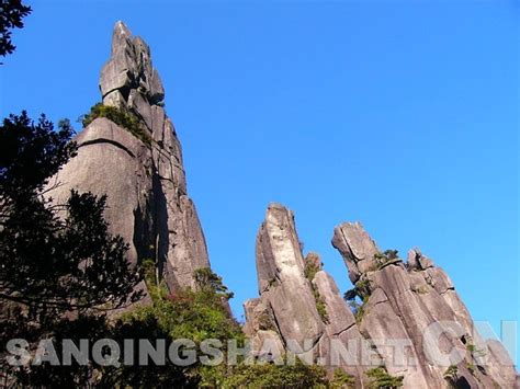 Chinese Traveller: Mount Sanqingshan National Park (China)