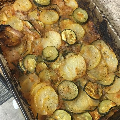 Briam Greek Baked Zucchini And Potatoes Recipe Veggie Dishes