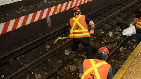 Service Resumes After Falling Debris On Track In Brooklyn Causes Subway