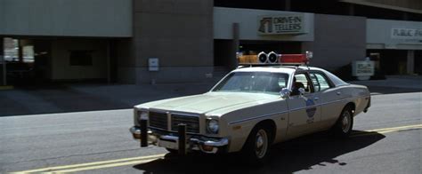 IMCDb.org: 1976 Dodge Coronet in "The Gauntlet, 1977"