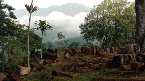 Menguak Tanda Tanda Kiamat Dari Gunung Padang Ternyata Akan Muncul