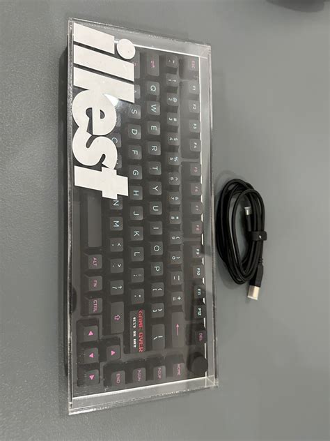 glorious gmmk pro  carousell