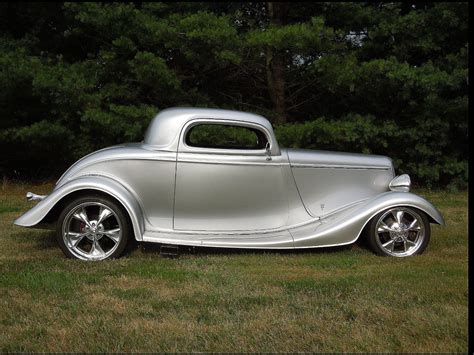 1933 FORD 3 Window COUPE Beautiful Build Ford 9 Rear A C 700R 80K