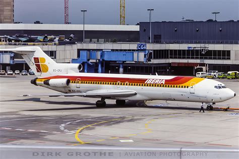 Crash of a Boeing 727-200 in Madrid: 51 killed | Bureau of Aircraft Accidents Archives