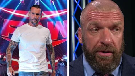 Cm Punk Backstage At Wwe Raw Spoke With Hhh Asked To Leave By Vince