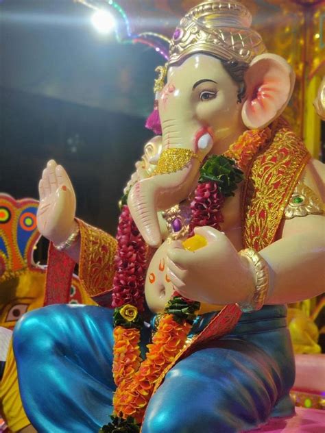 Ganeshotsav 2022 Aagman Sohala Of Mumbaicha Rajas Puja Murti See Pics