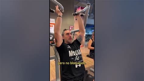 Press Militar En MÁquina Agarre Neutro Almeria Fitness Gymlife