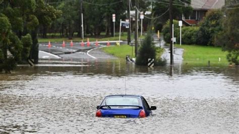 Sydney Floods Tens Of Thousands Told To Evacuate Bbc News