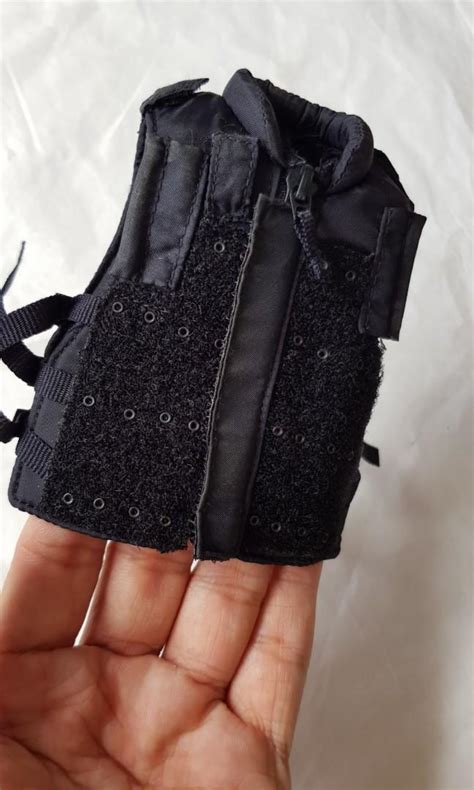 1 6 Scale Hot Toys Swat Assault Vest Hobbies Toys Toys Games On