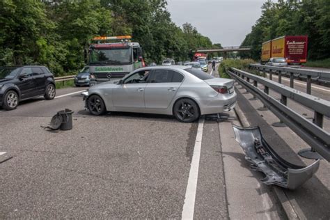 Unfall auf Karlsruher Südtangente Autos kollidieren Kilometerlanger