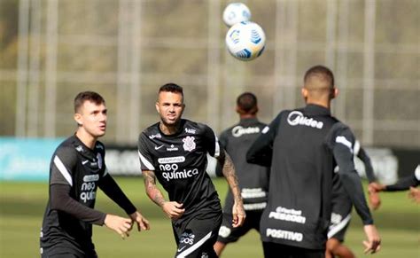 Corinthians encara Chape para encerrar sequência negativa no