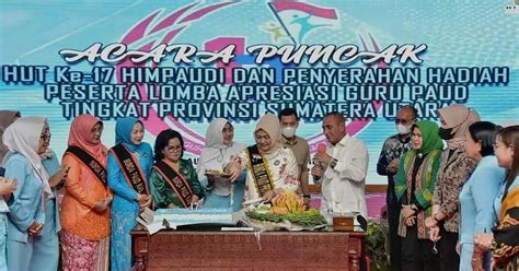 Juara Umum Lomba Apresiasi Guru Paud Tingkat Provsu Ratnawati Boru