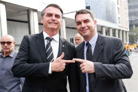 Os dois motivos que fizeram Bolsonaro desistir de Flávio como candidato