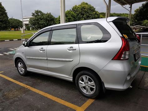 Avanza Veloz M T Silver Mobilbekas