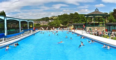 Hathersage Swimming Pool