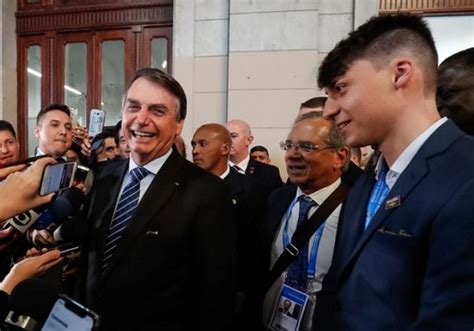 Bolsonaro Diz N O Saber Se Filho Investigado Pela Pf Est Certo Ou Se