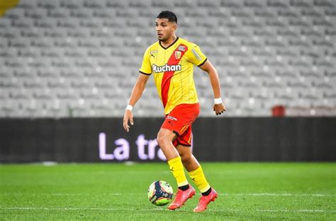 Rc Lens Mercato Un Club Brésilien Fonce Sur Un Crack Du Rcl Foot Sur 7