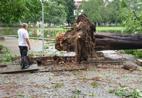 Extreme Unwetter mit Überschwemmungen im Südwesten