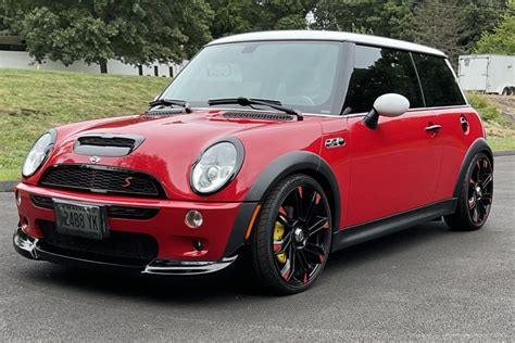 No Reserve Modified 2003 Mini Cooper S 6 Speed For Sale On Bat Auctions Sold For 10 750 On