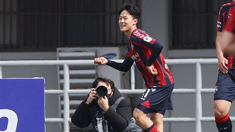 이승우 K리그 데뷔골프로축구 수원fc 대구에 4대 3 역전승