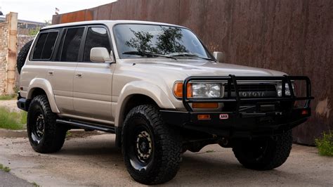 Toyota Land Cruiser FJ80 Market - CLASSIC.COM