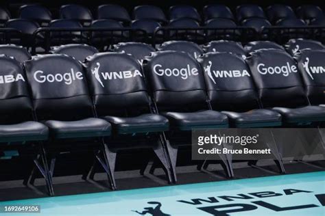 Courtside Seats Photos And Premium High Res Pictures Getty Images