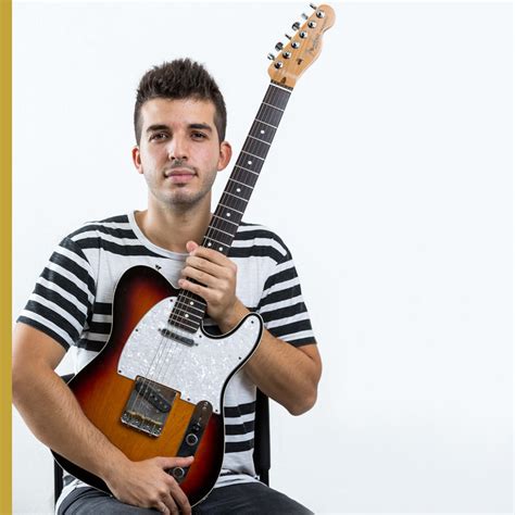 Quem Somos Academia De Guitarra M Sica E Tecnologia