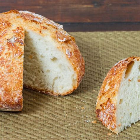 No Knead Dutch Oven Crusty Bread