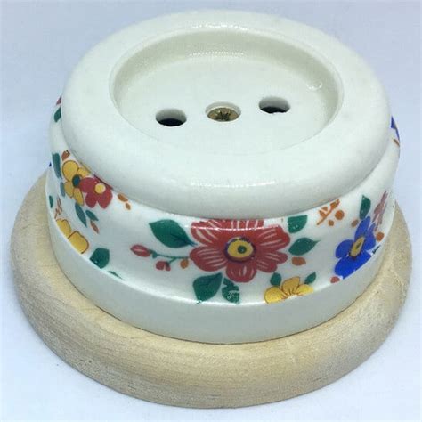 Ретро розетка из керамики, подложка береза, ситец, ЦИОН РП1-СИТ купить ...