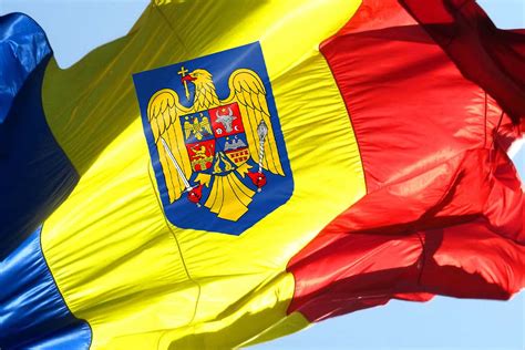 ce reprezinta simbolurile de pe stema romaniei de ce exista doi