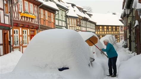 Photos Heavy Snow In Germany Reigns In Coldest February Since 2012 Hindustan Times