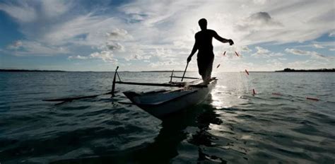 Pakistani Fishermen Released From Indian Jail Reach Karachi