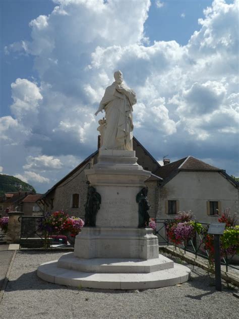 Monument au cardinal Antoine Perrenot de Granvelle Rue Édouard