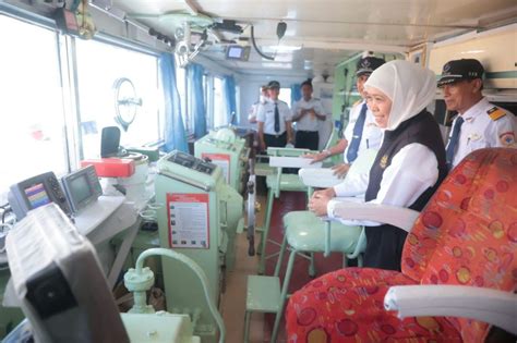 Fasilitasi Ribuan Masyarakat Mudik Ke Pulau Raas Gubernur Khofifah