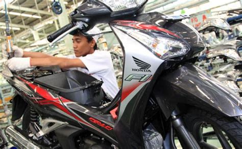 Honda Desain Ulang Stripping Supra X Helm In Tribunnews