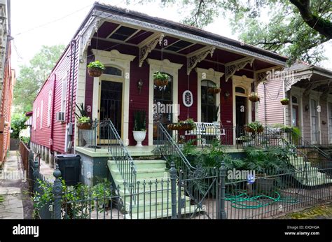 algiers new orleans houses louisiana Stock Photo - Alamy