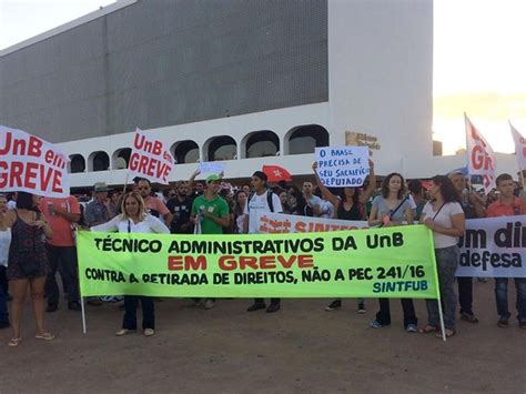 G1 Grupo Fecha Eixo Monumental Em Ato Contra Pec Do Teto De Gastos